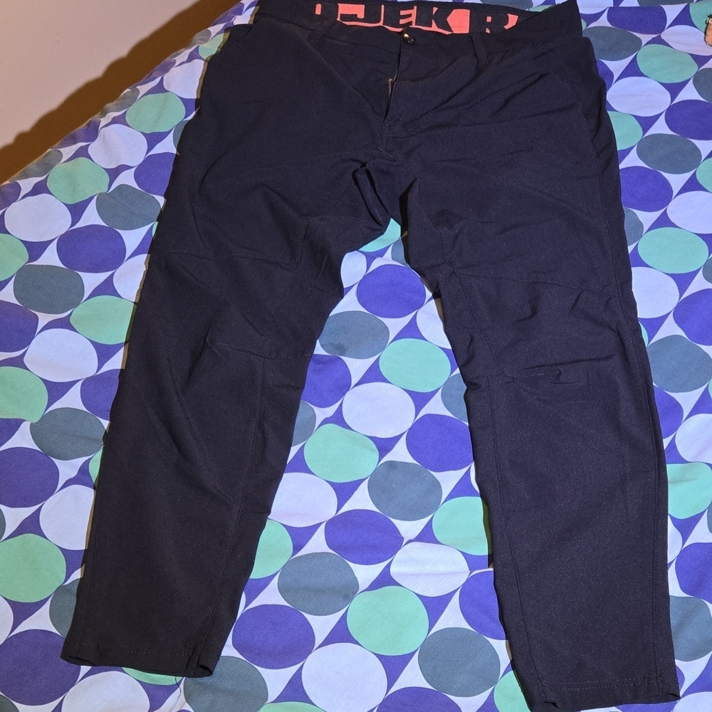 Stylish Black Cargo Pants for Men